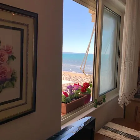 Appartamento Beachfront Nita